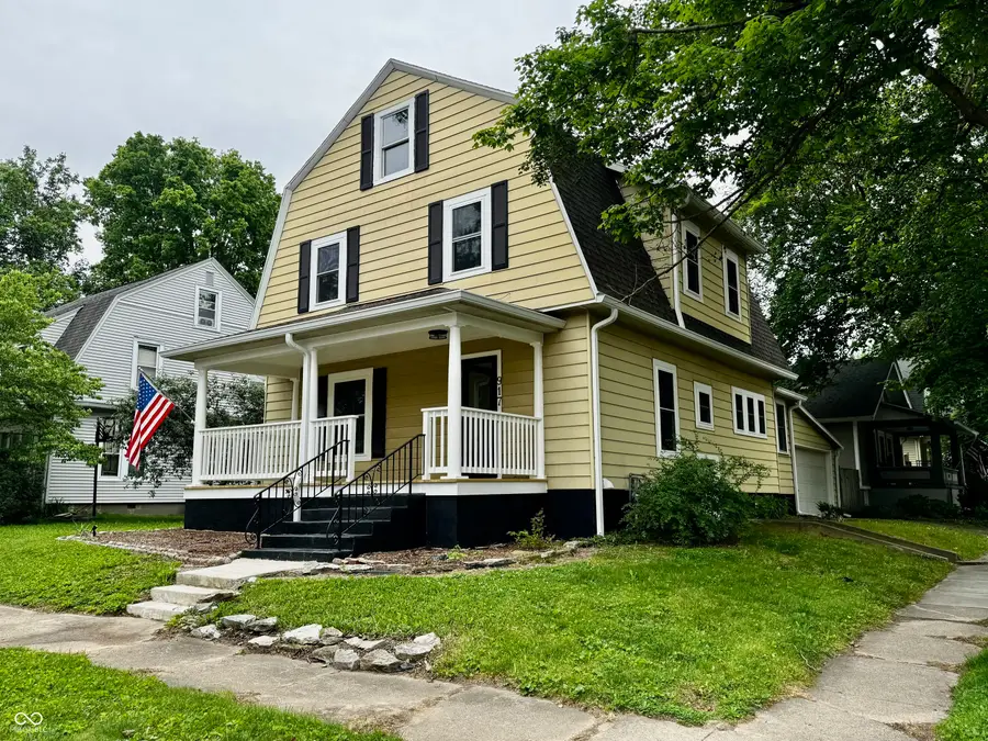 917 W Pike Street, Crawfordsville, IN 47933 - #2