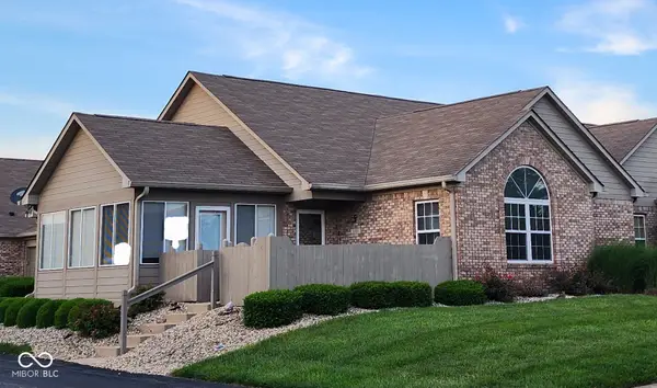 2325 Steeple Chase, Shelbyville, IN 46176