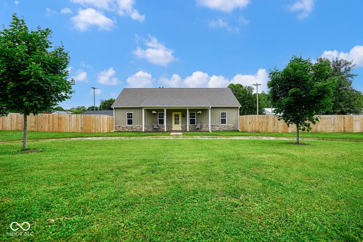 102 E 5th Street, Carthage, IN 46115 - #1