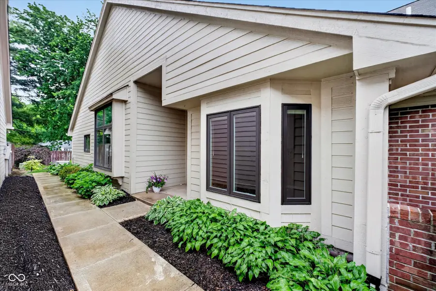 12055 Waterford Lane, Carmel, IN 46033 - #3