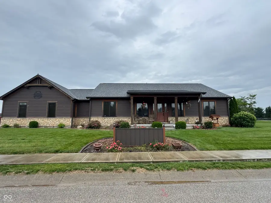 1084 E Jacks Way, Greensburg, IN 47240 - #2