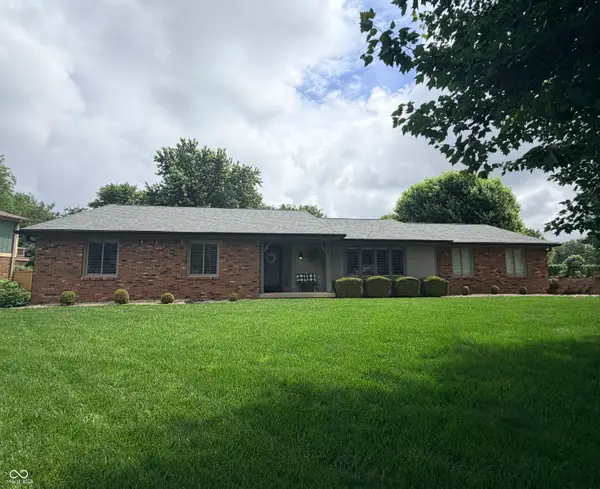 325 Rolling Trails Road, Greenwood, IN 46142