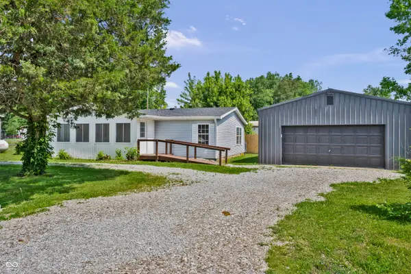 384 Honey Locust Place, North Vernon, IN 47265