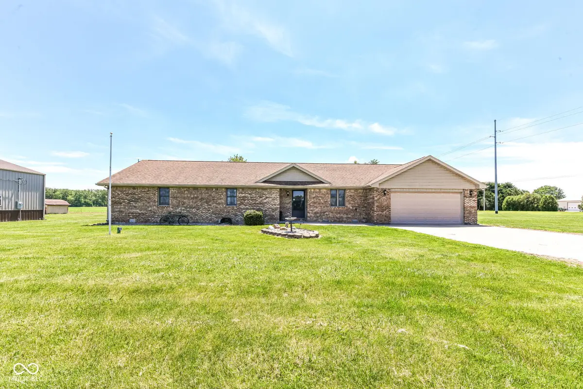 8989 W 1400 N, Elwood, IN 46036 - #1