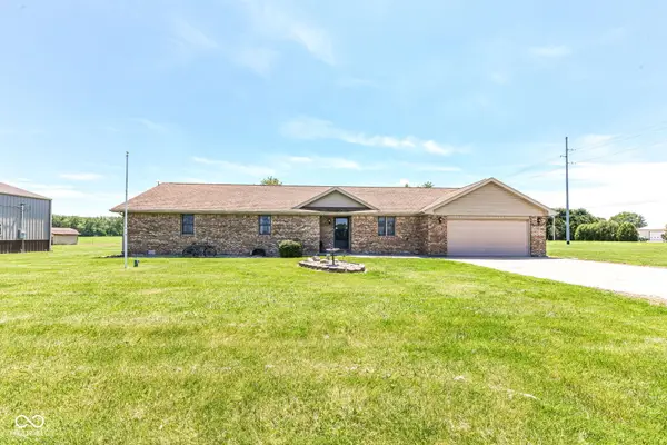 8989 W 1400 N, Elwood, IN 46036