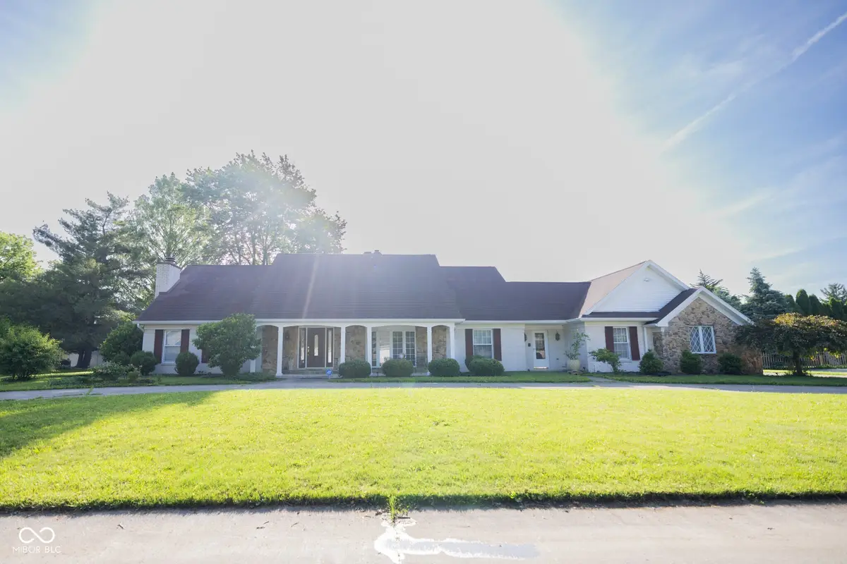 3900 N Vienna Woods Drive, Muncie, IN 47304 - #1