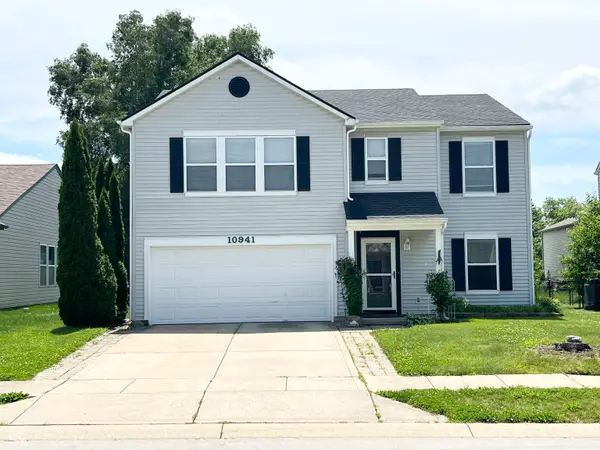 10941 Clear Spring Dr, Camby, IN 46113