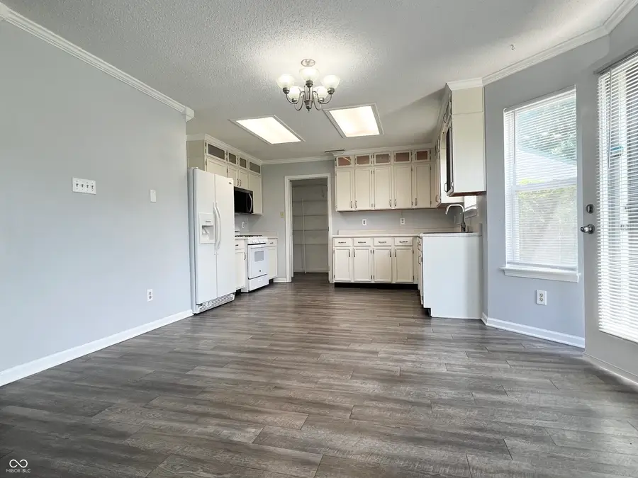 10941 Clear Spring Dr, Camby, IN 46113 - #2