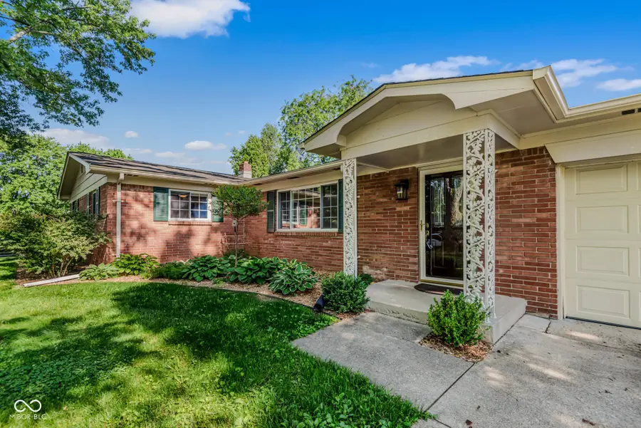 1010 Driftwood Avenue, Columbus, IN 47203 - #3