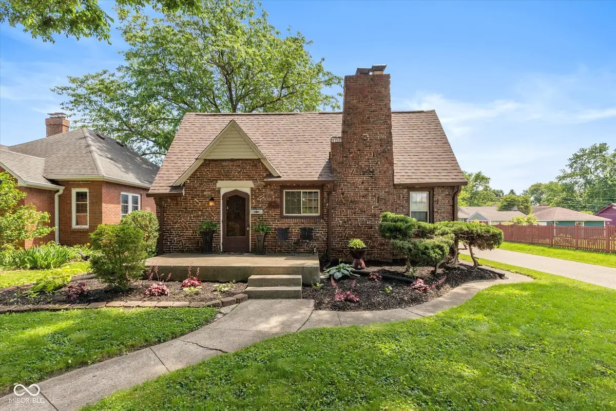 943 N Lesley Avenue, Indianapolis, IN 46219 - #1