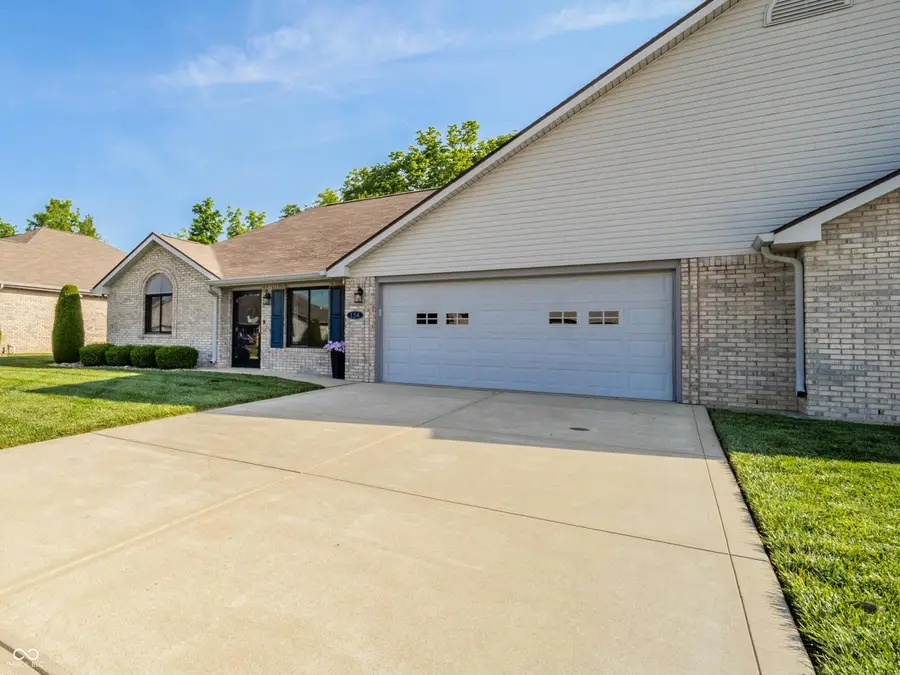 154 Bay Ridge Drive, Pendleton, IN 46064 - #2