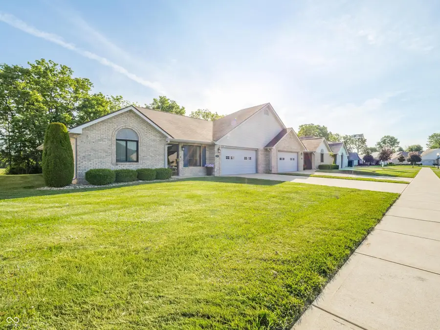 154 Bay Ridge Drive, Pendleton, IN 46064 - #3