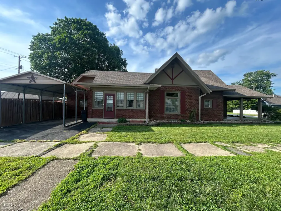 290 S Jefferson Street, Martinsville, IN 46151 - #2
