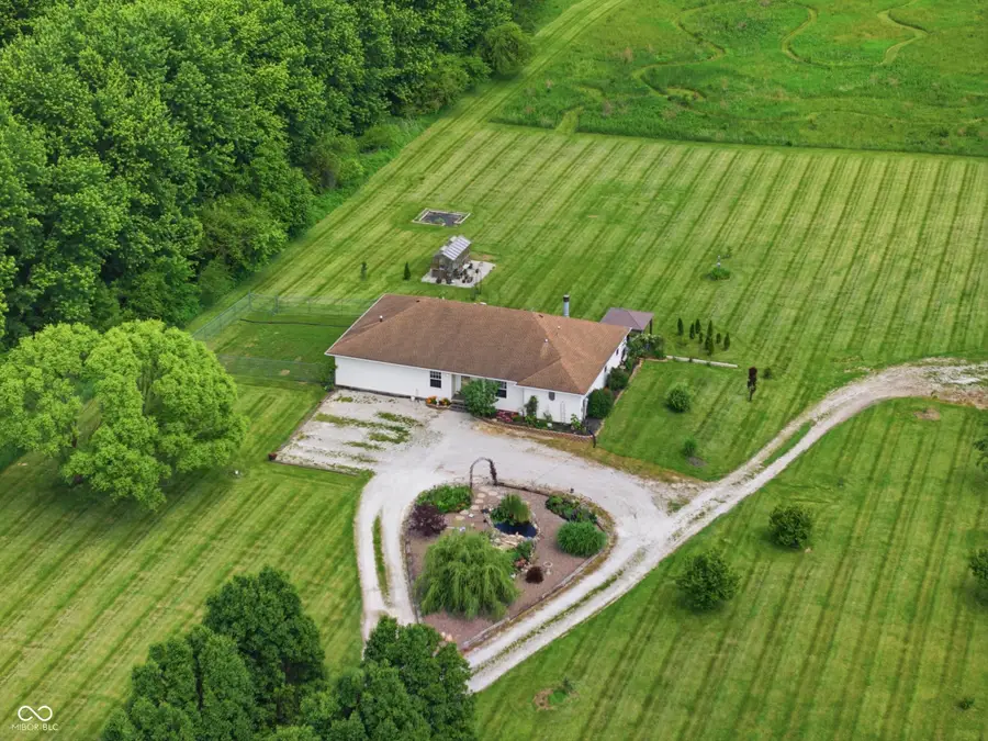 8123 N 675 E, Bainbridge, IN 46105 - #2