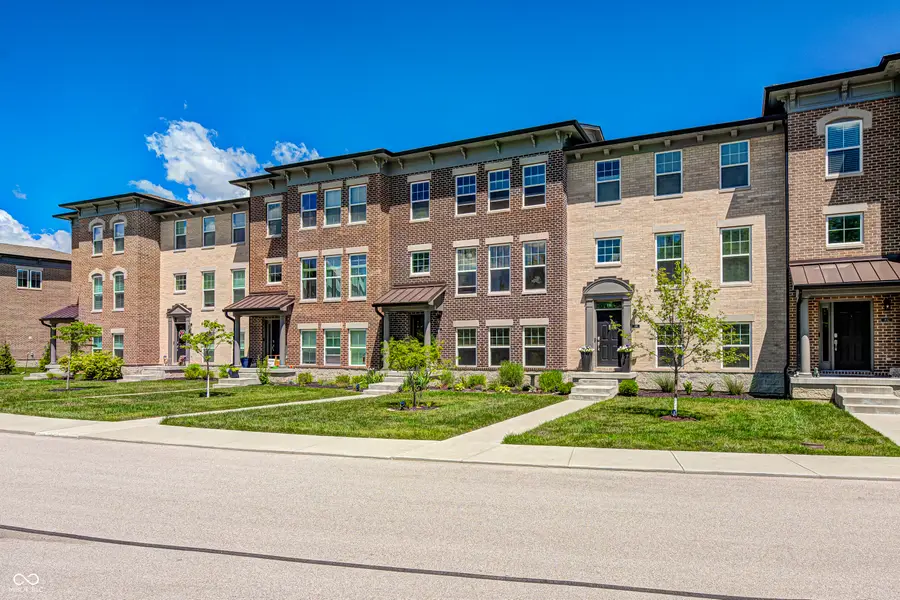 896 Yorkshire Lane, Zionsville, IN 46077 - #2