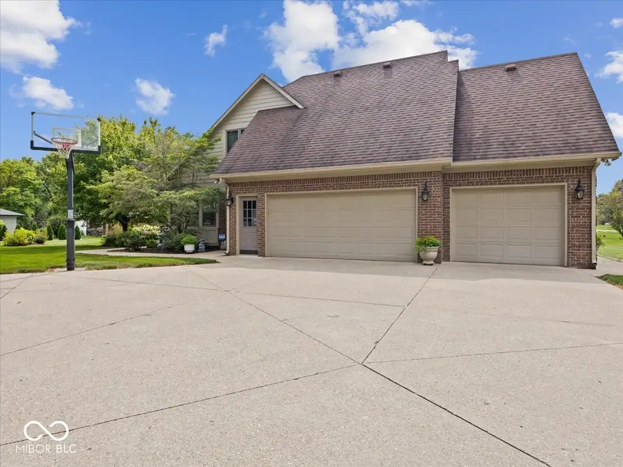 111 Foxborough Run, Shelbyville, IN 46176 - #3