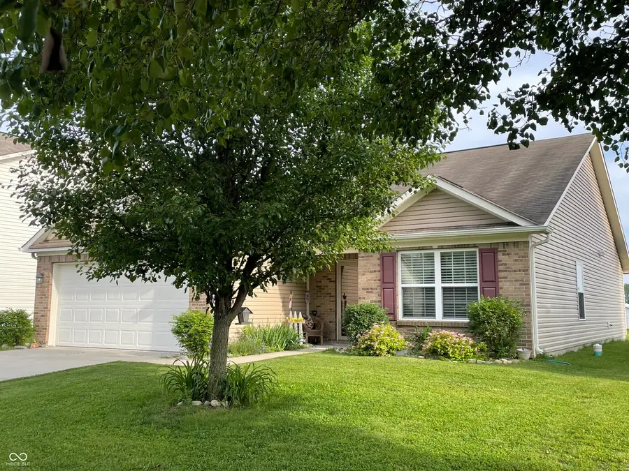 2731 Winding Creek Lane, Greenfield, IN 46140 - #2