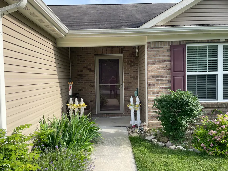 2731 Winding Creek Lane, Greenfield, IN 46140 - #3