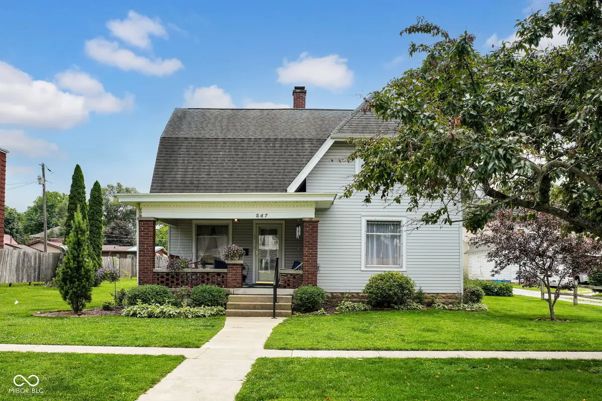 247 W Mechanic Street, Bloomfield, IN 47424 - #1