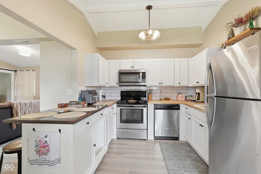 124 Hiawatha Drive, Noblesville, IN 46062 - #3