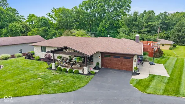 8490 Hilltop Lane, Martinsville, IN 46151