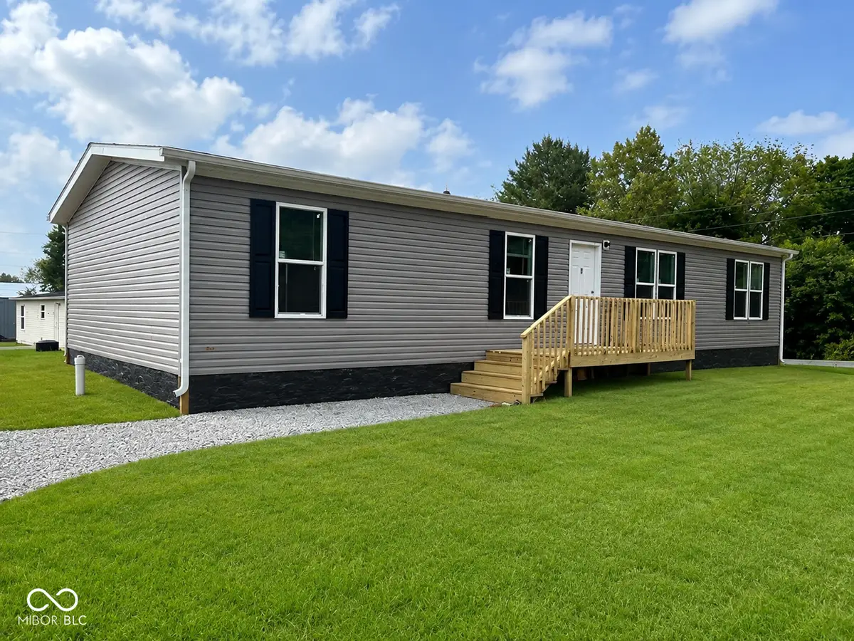 377 Locustwood Drive, North Vernon, IN 47265 - #1