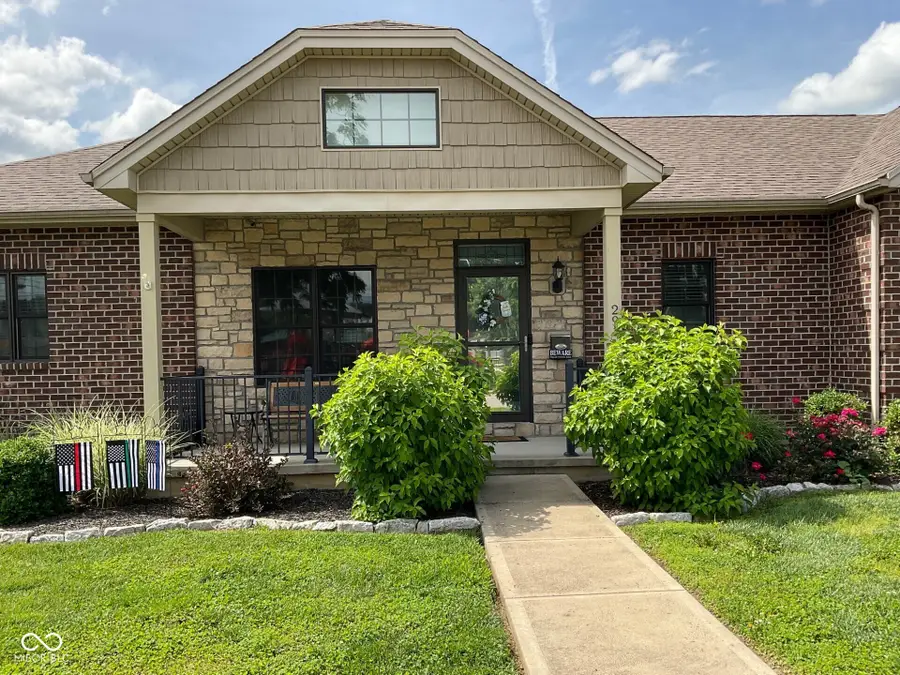 291 E Center Street, Lawrenceburg, IN 47025 - #3