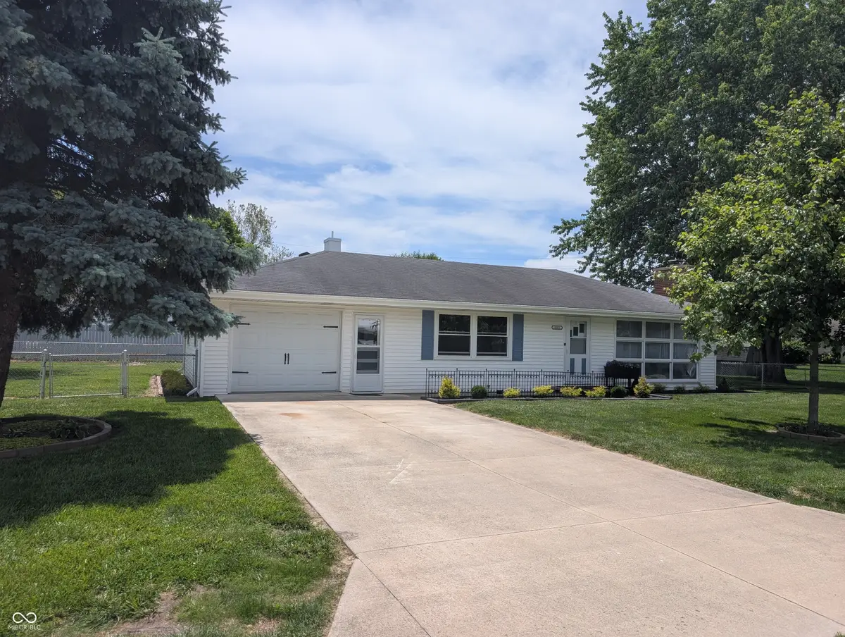 4201 W Horseshoe Drive, Muncie, IN 47302 - #1