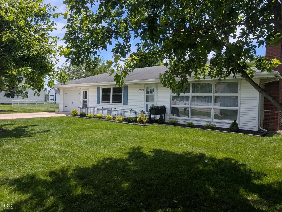 4201 W Horseshoe Drive, Muncie, IN 47302 - #2