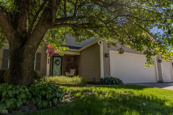 9923 S Redmond Court, Indianapolis, IN 46236