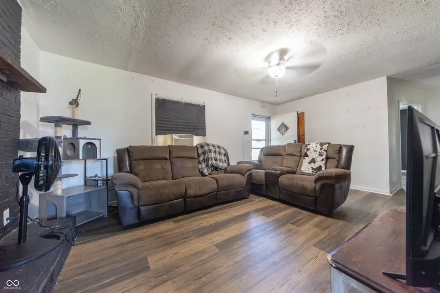 443 Cleveland Street, Columbus, IN 47201 - #3
