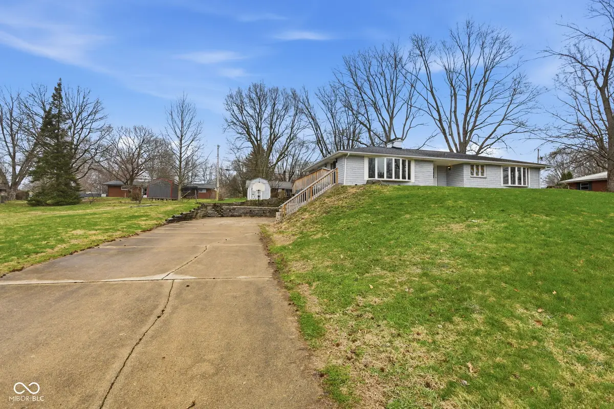 2226 Lake Drive, Anderson, IN 46012 - #1