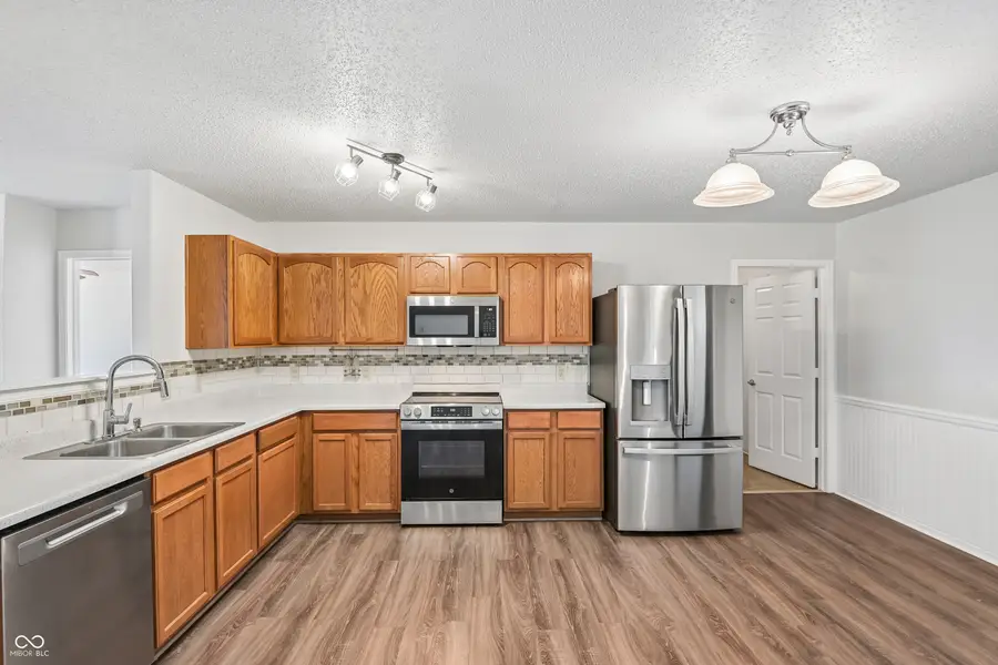 503 Bourneside Drive, Greenfield, IN 46140 - #2