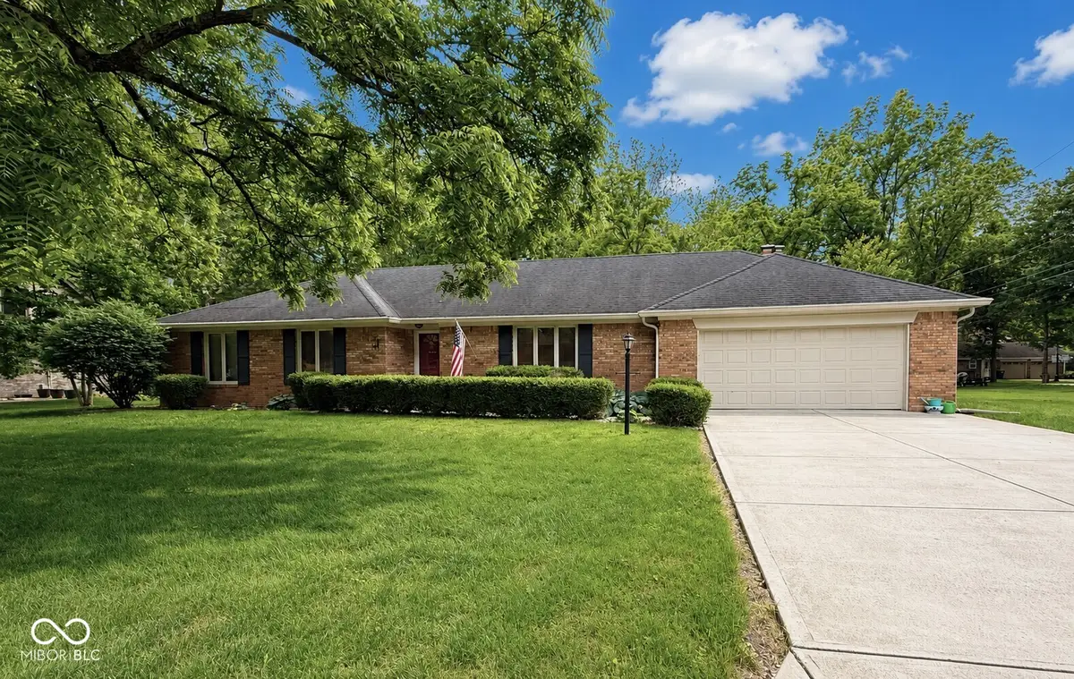 6579 English Drive, Avon, IN 46123 - #1