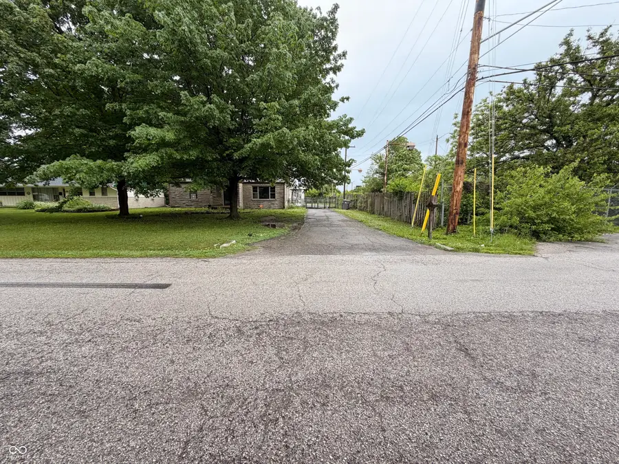 39 Burbank Road, Indianapolis, IN 46219 - #2