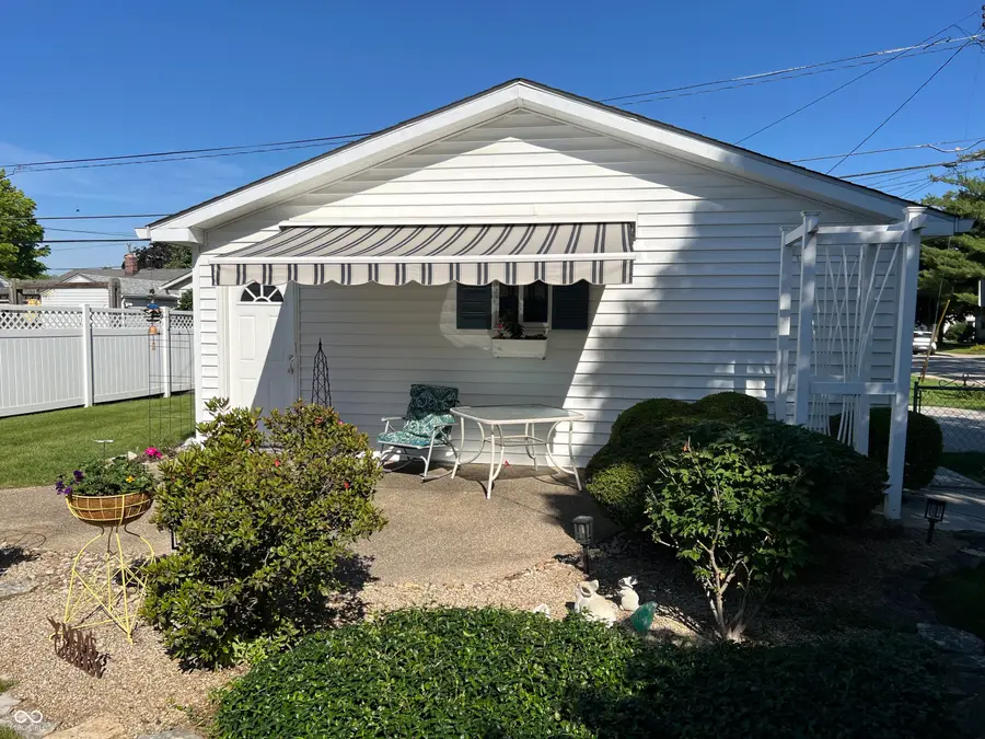 1962 Macarthur Lane, Speedway, IN 46224 - #2