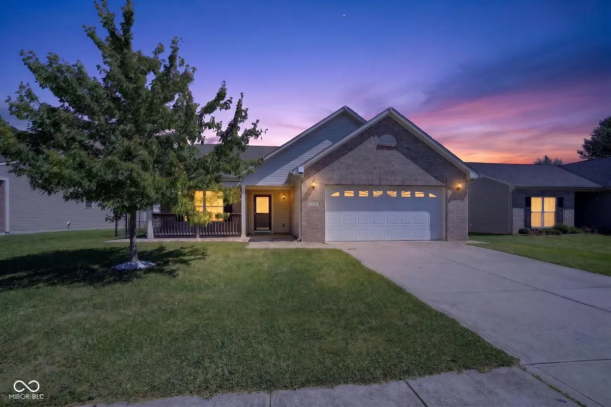 654 Findlay Lane, Greenwood, IN 46143 - #1