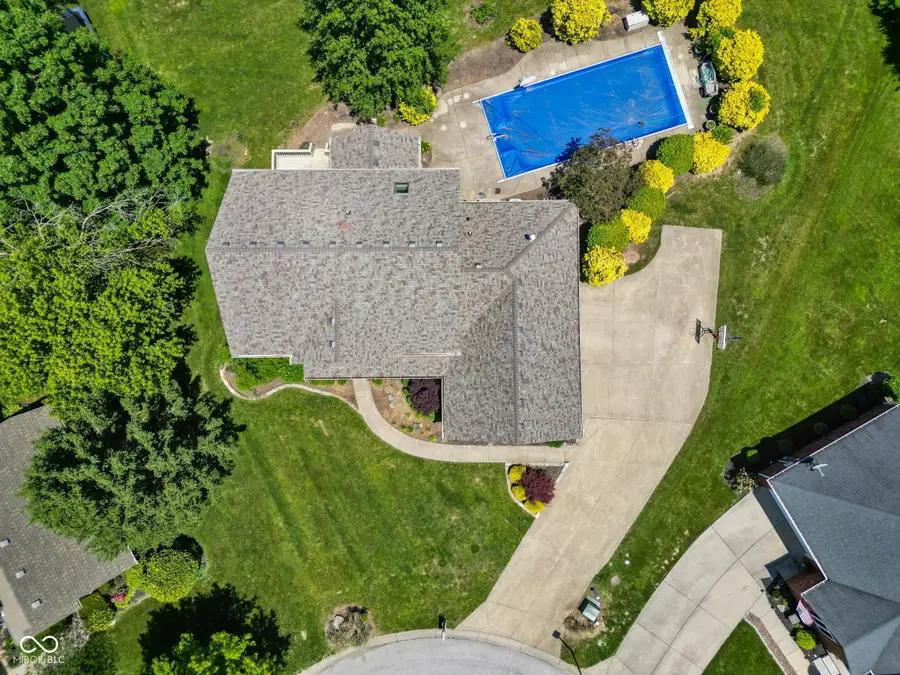 3572 The Courts, Greenwood, IN 46143 - #2