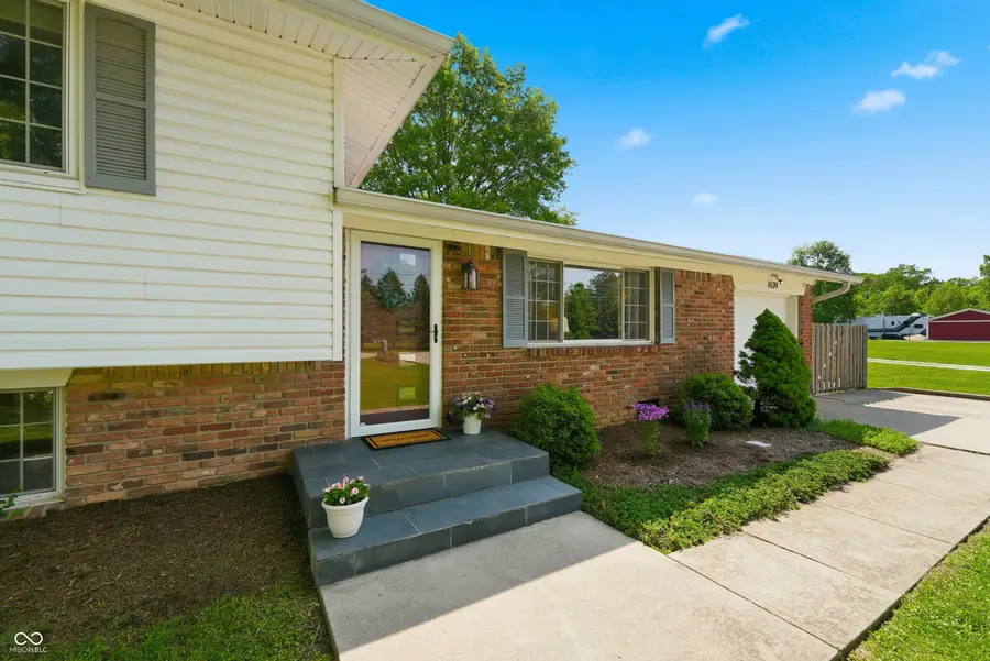 7639 Indian Lake Road, Indianapolis, IN 46236 - #2