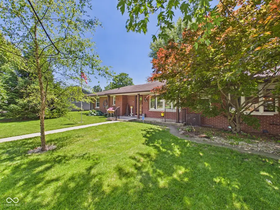 405 W Van Buren Street, Alexandria, IN 46001 - #3