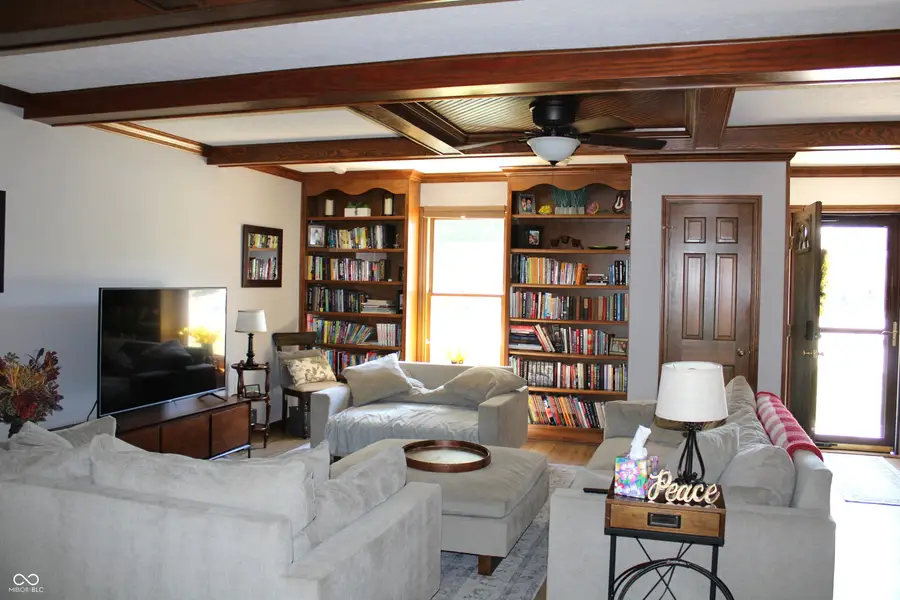 1562 Williamsburg Court, Franklin, IN 46131 - #3