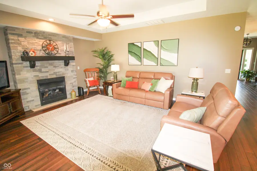 845 S Bay Hill, North Vernon, IN 47265 - #3
