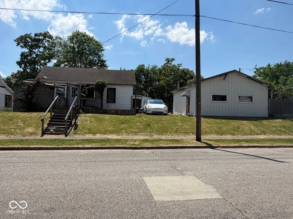 1313 E Scott Street, Vincennes, IN 47591 - #1