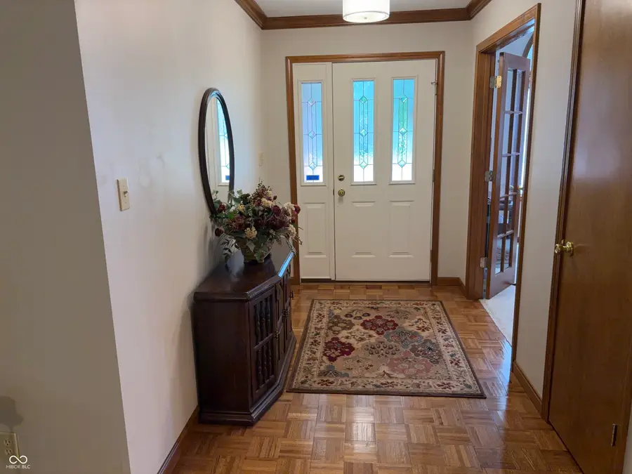 5152 Montpelier Court, Columbus, IN 47203 - #2