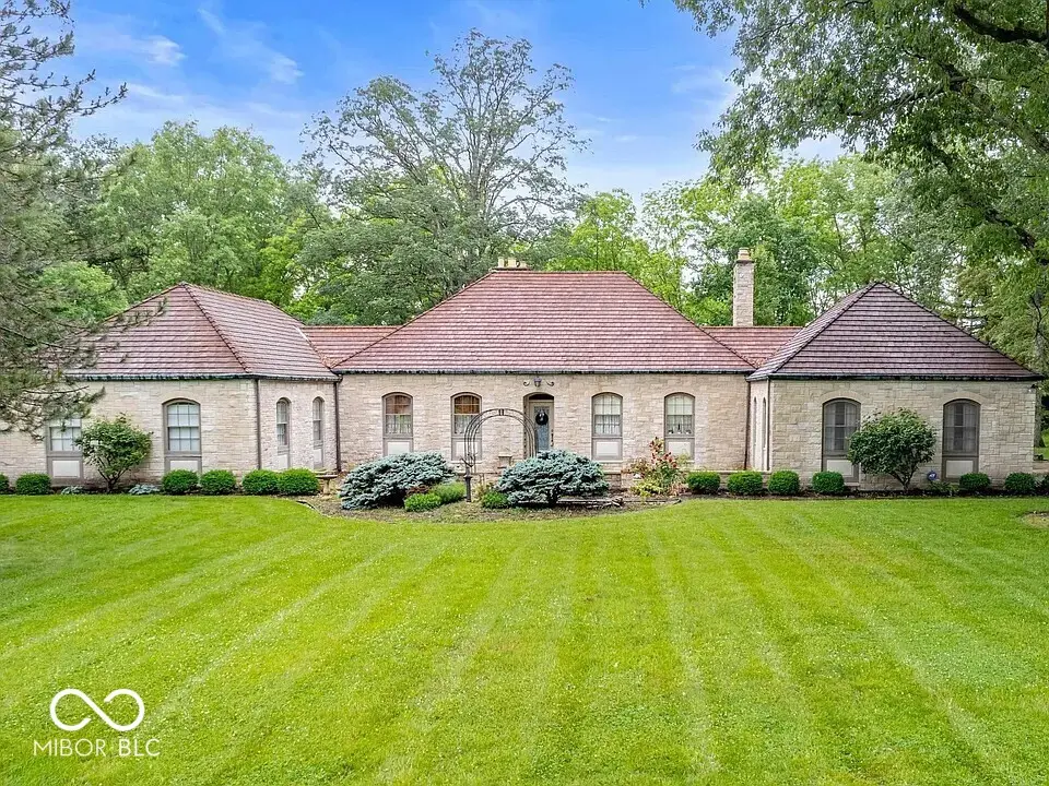 517 S Elliott Acres Drive, Muncie, IN 47302 - #1