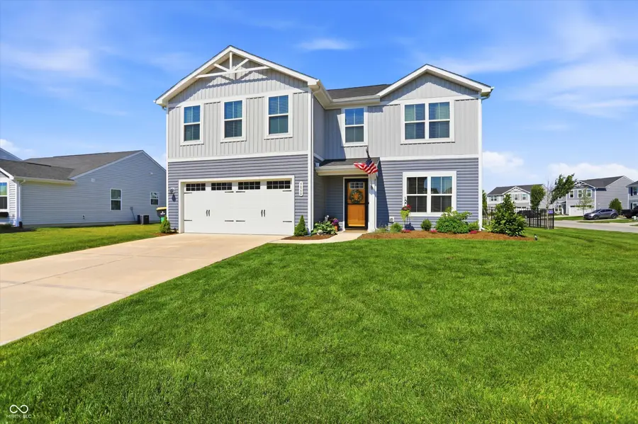 9860 Oakmont East Drive, Pendleton, IN 46064 - #2