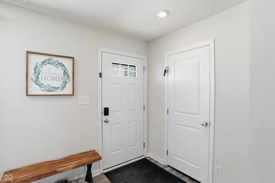 9860 Oakmont East Drive, Pendleton, IN 46064 - #3