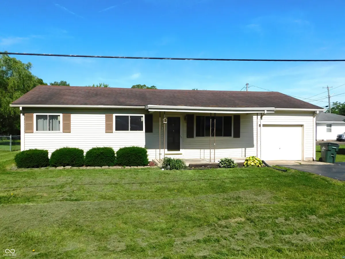 909 S Parkside Drive, Greensburg, IN 47240 - #1