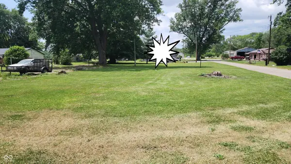 912 N Sterling Avenue, Veedersburg, IN 47987