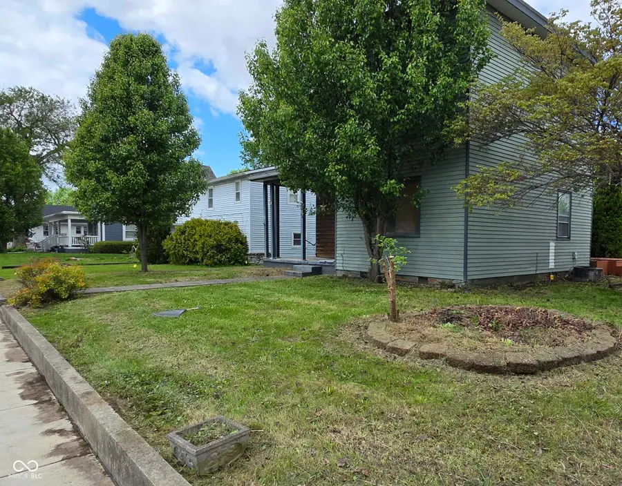 416 E Main Street, Greentown, IN 46936 - #2